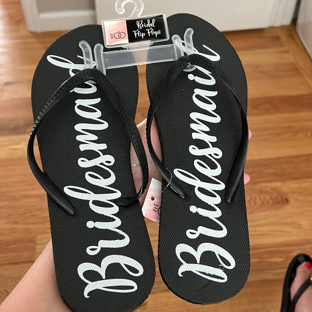 Bridesmaids flip flops